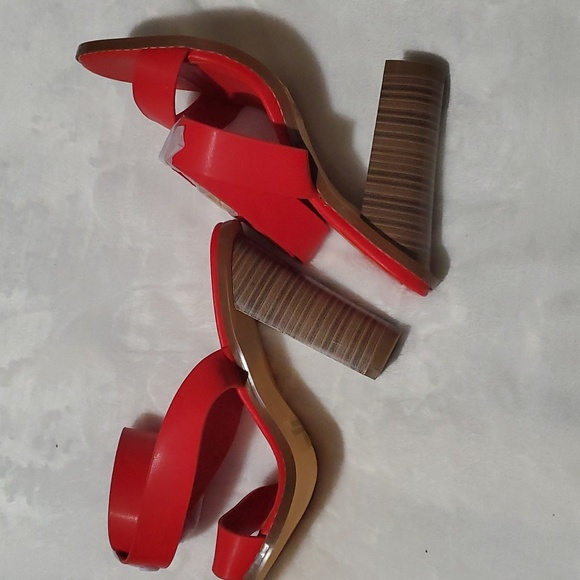 Lulus Ankle strap heels NWT size 7 Red ( Ss5 ) - Picture 6 of 6